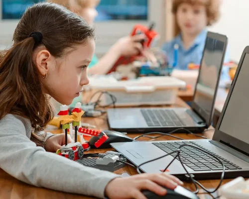 آموزش-کودکان-فناوری-1 آموزش-کودکان-فناوری-1